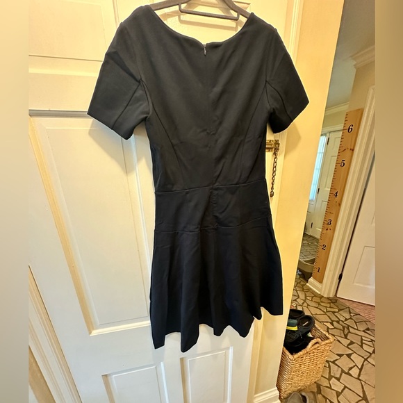 New With Tags Brooks Brothers Fit and Flare Navy Dress - Picture 3 of 3
